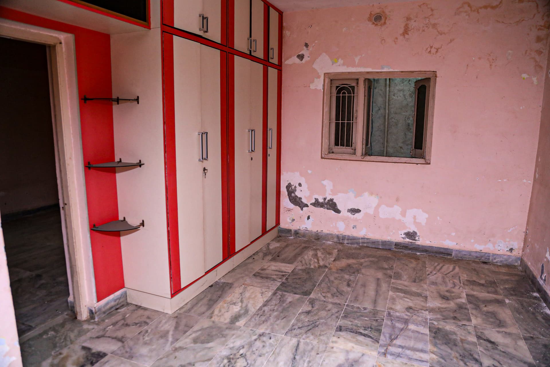 Property Photos 8
