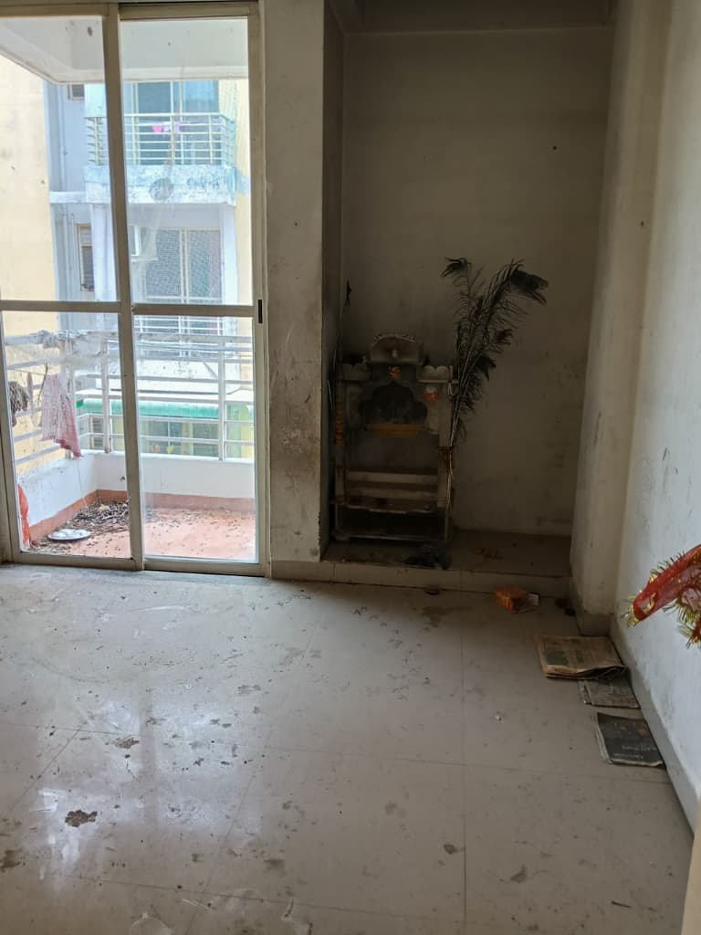 Property Photos 6