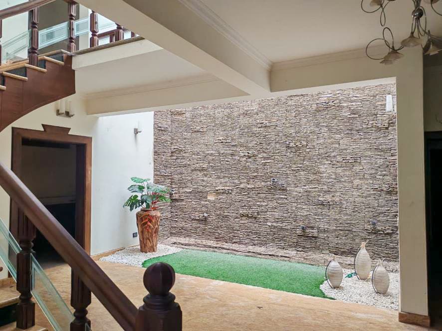 Property Photos 11