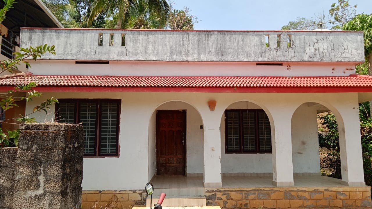 Property Photos 6