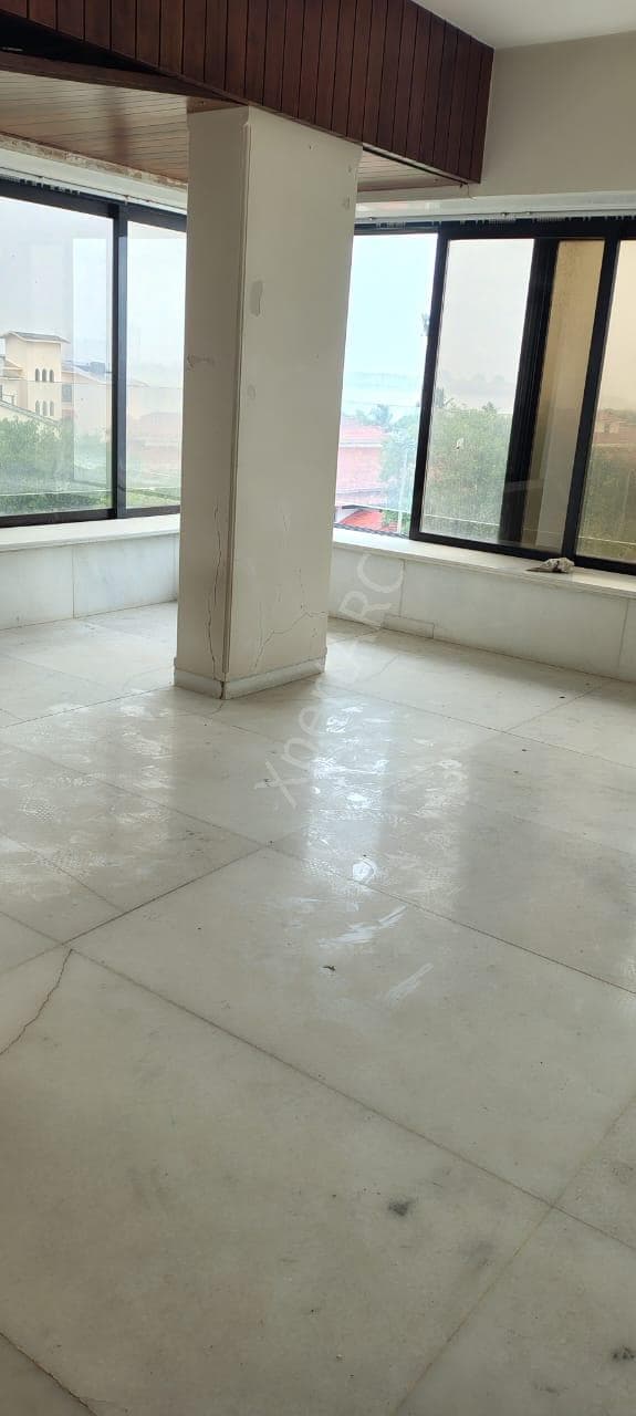 Property Photos 9