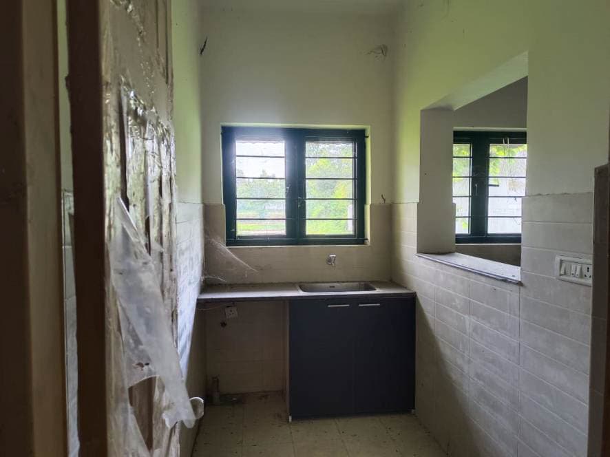 Property Photos 8
