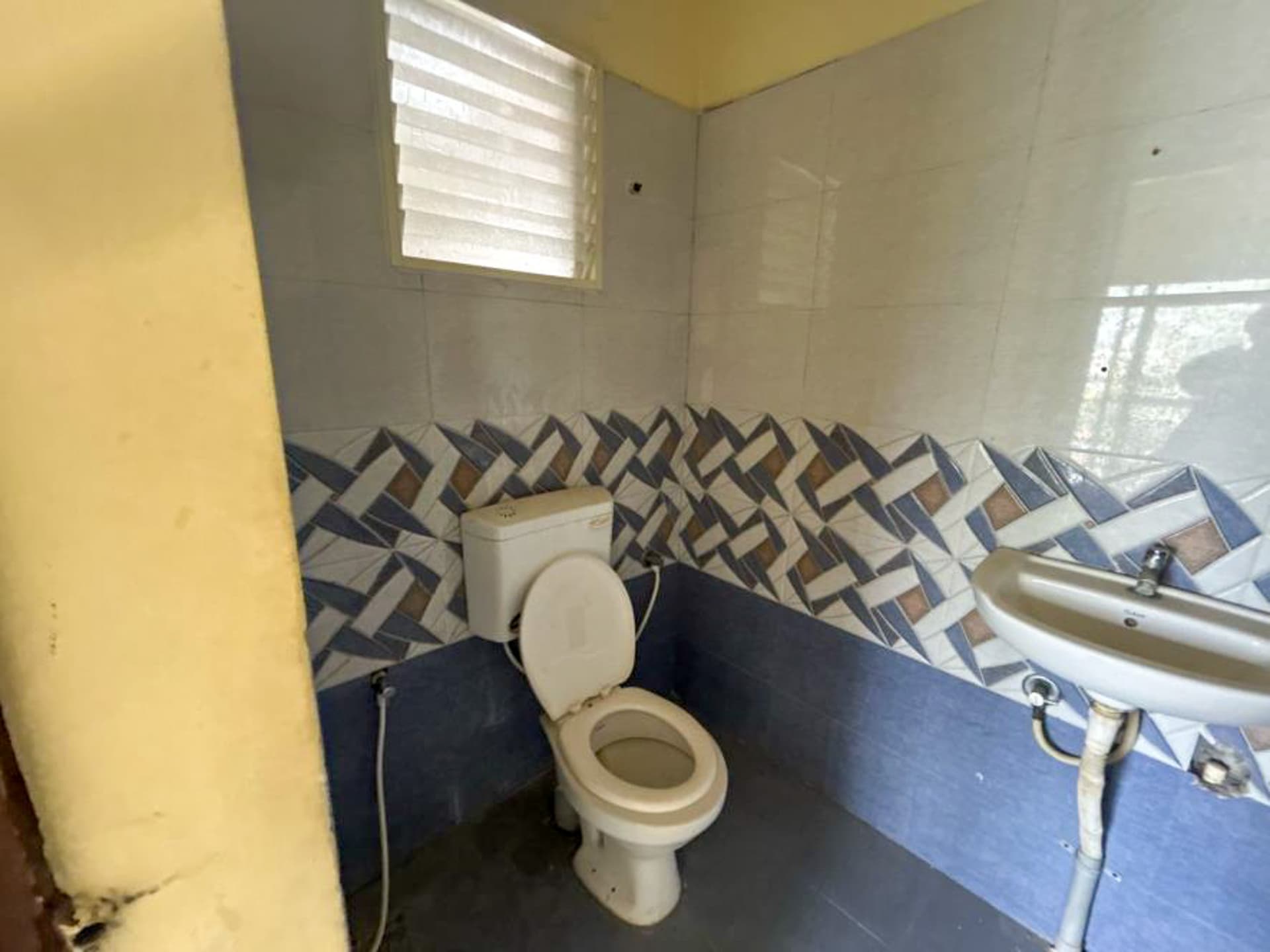 Property Photos 17