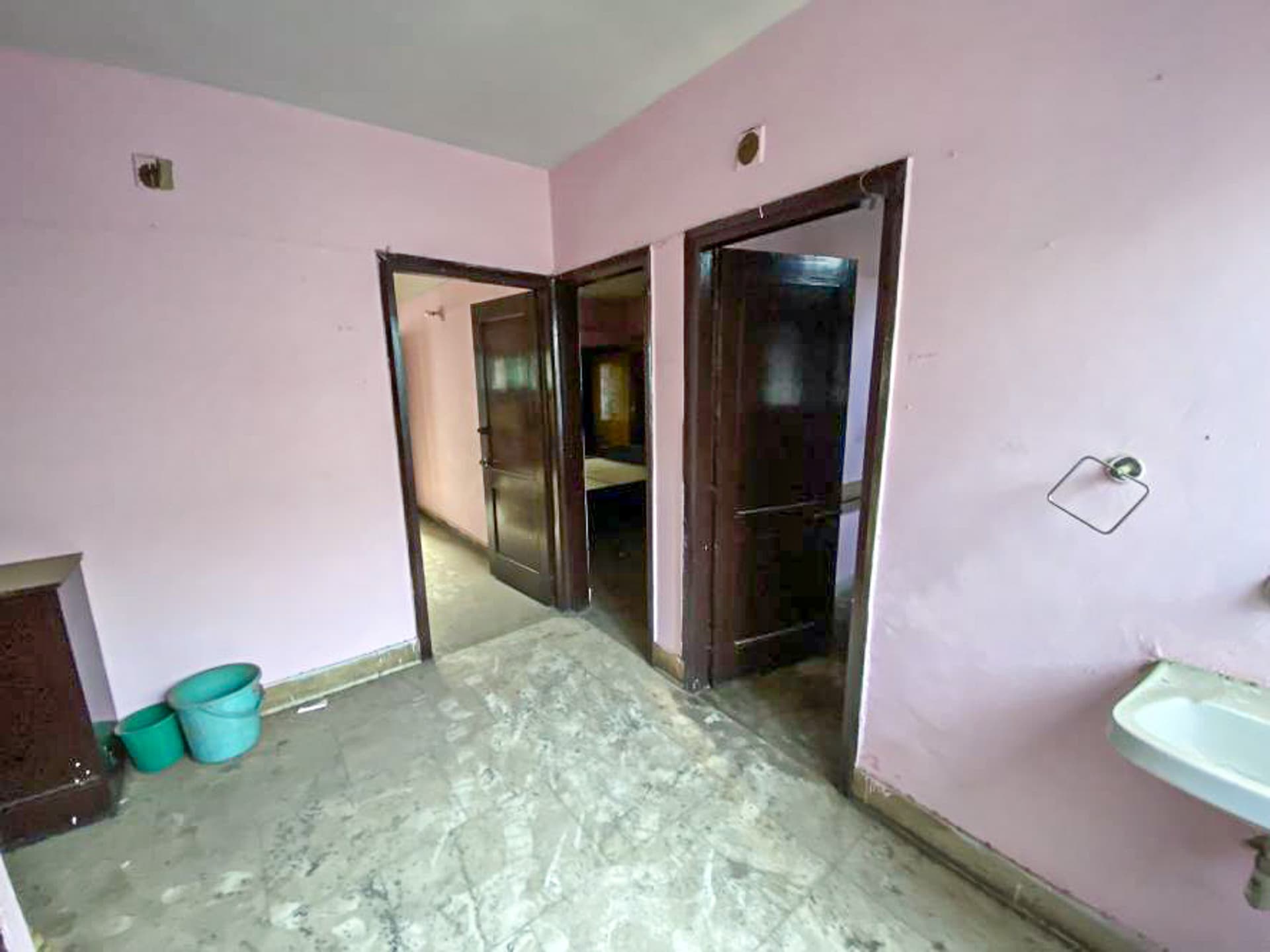 Property Photos 32