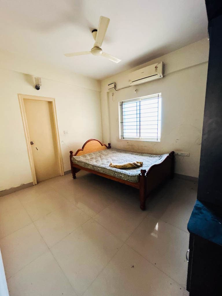 Property Photos 9