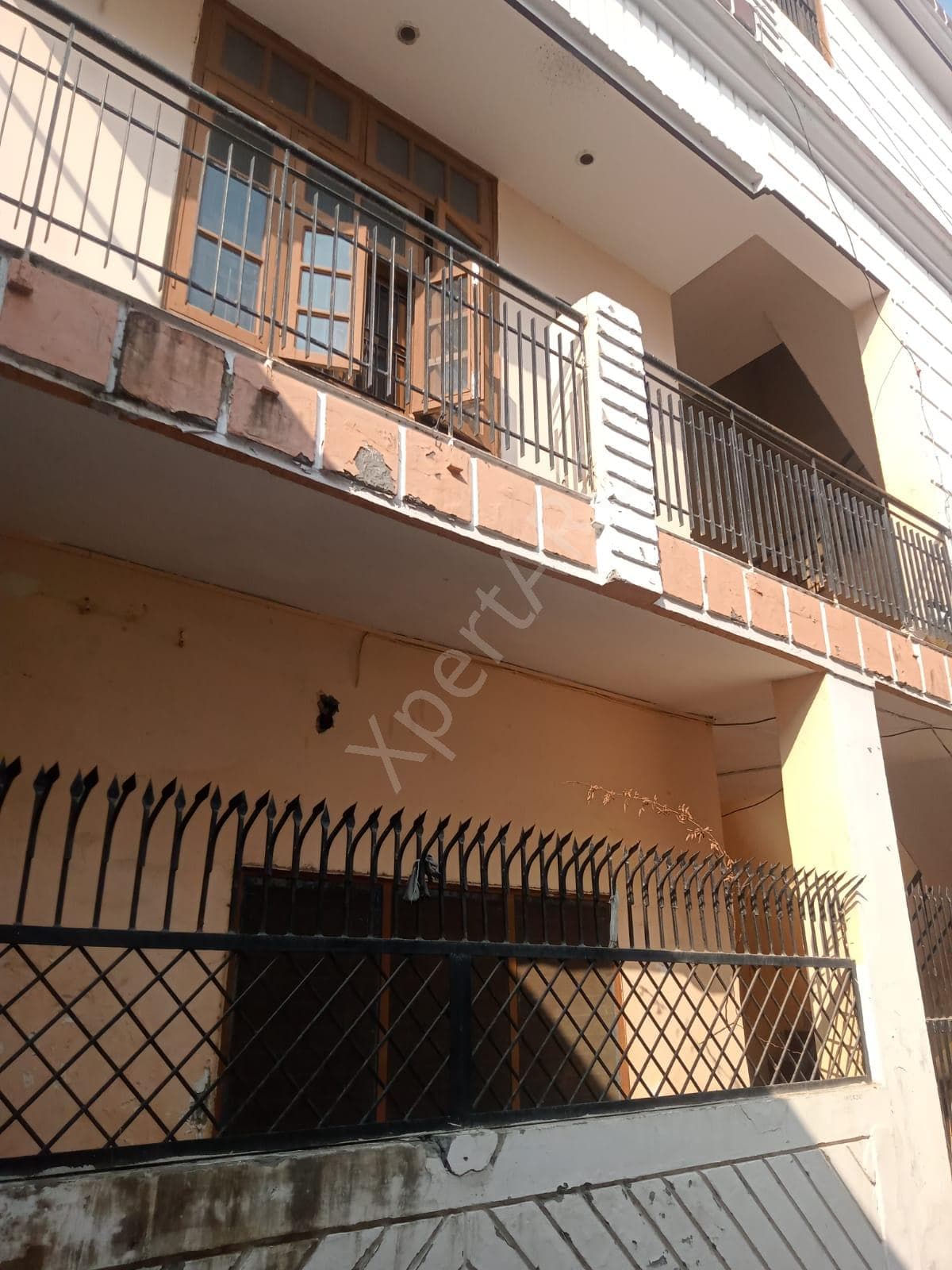 Property Photos 6