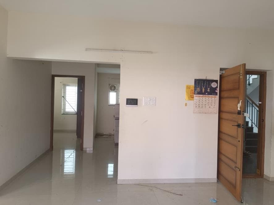 Property Photos 6