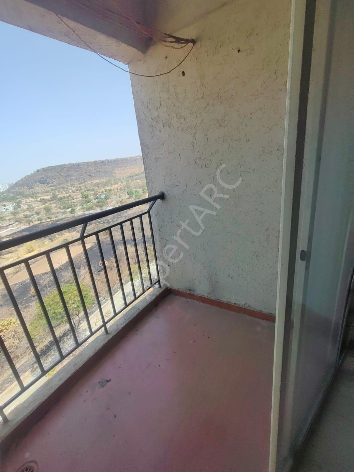 Property Photos 18