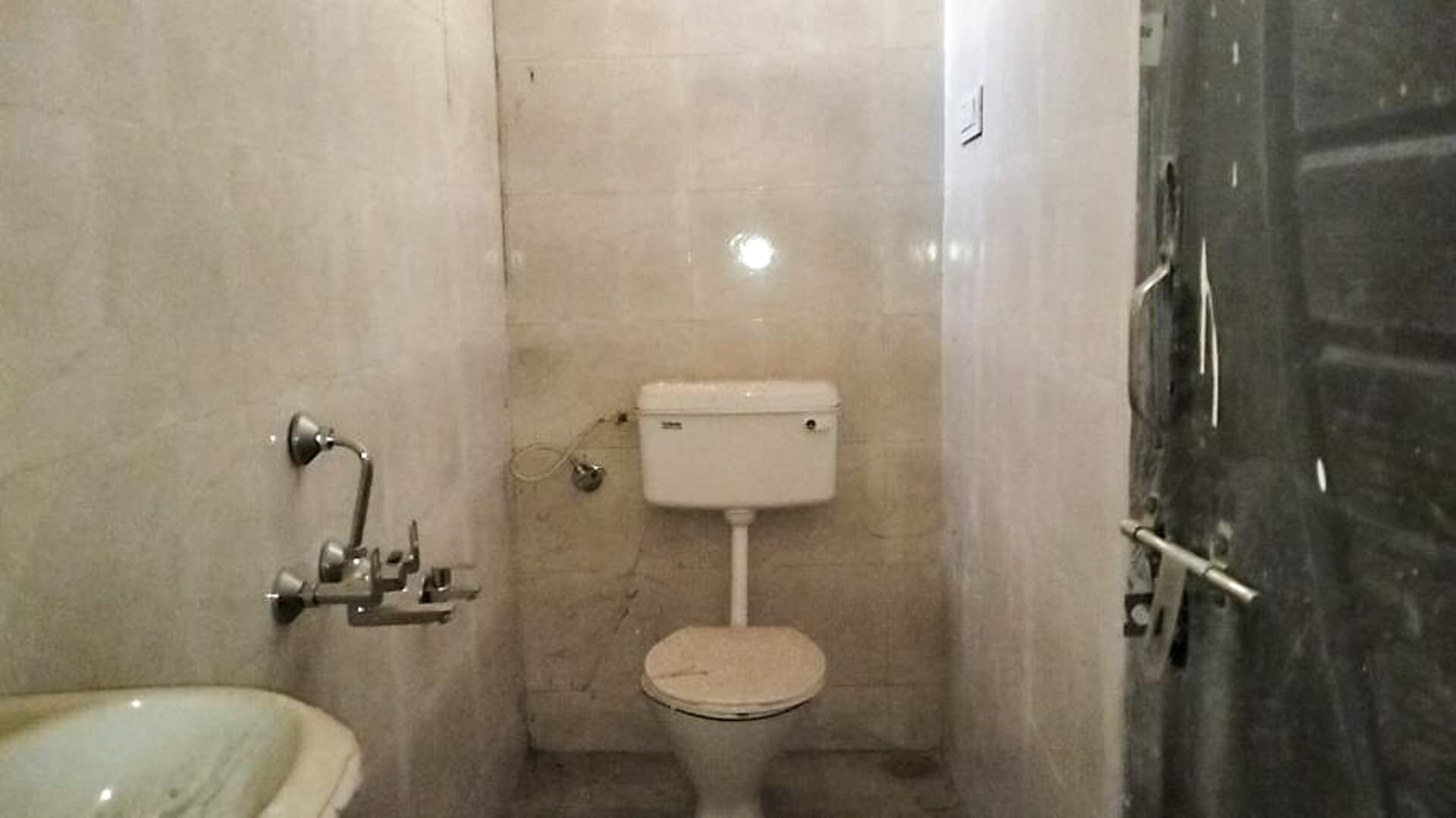 Property Photos 16
