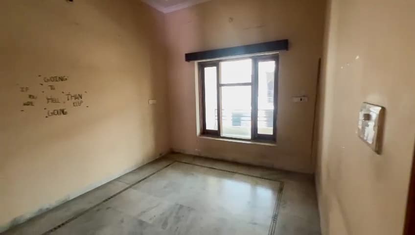 Property Photos 17