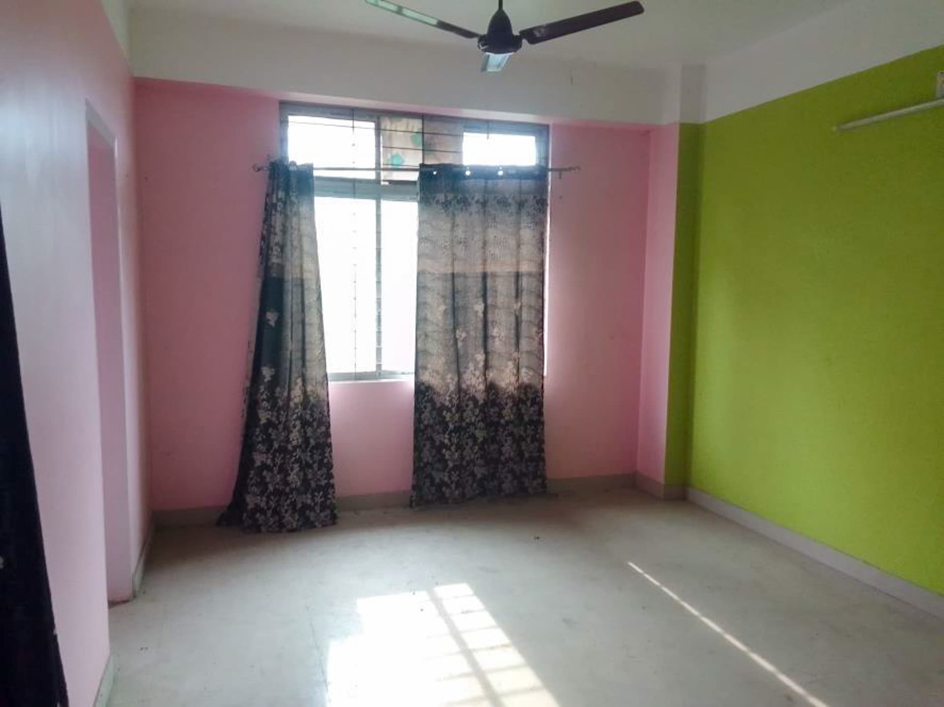 Property Photos 18