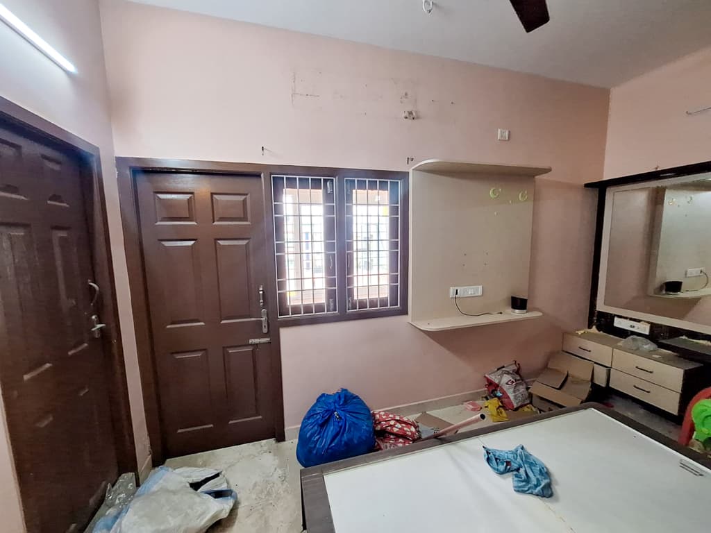 Property Photos 8