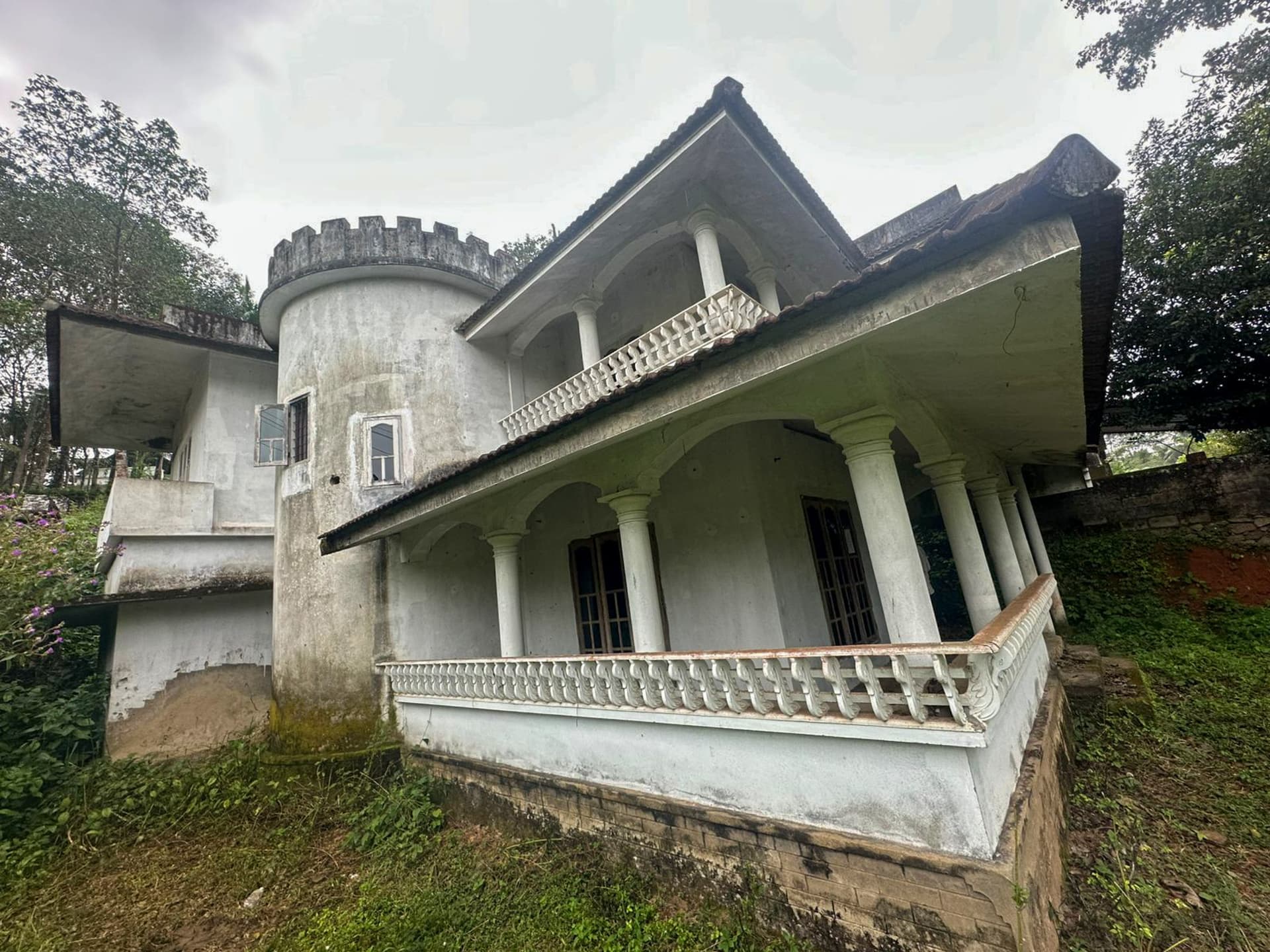 Property Photos 6