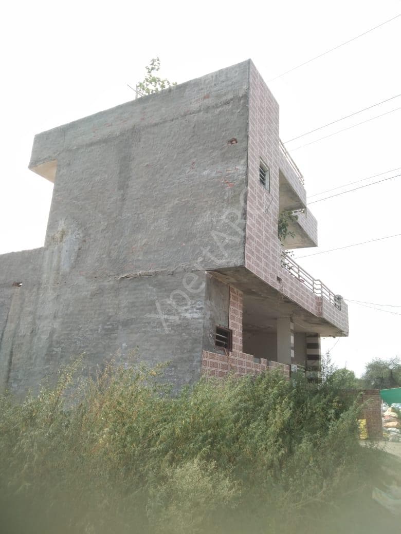 Property Photos 5