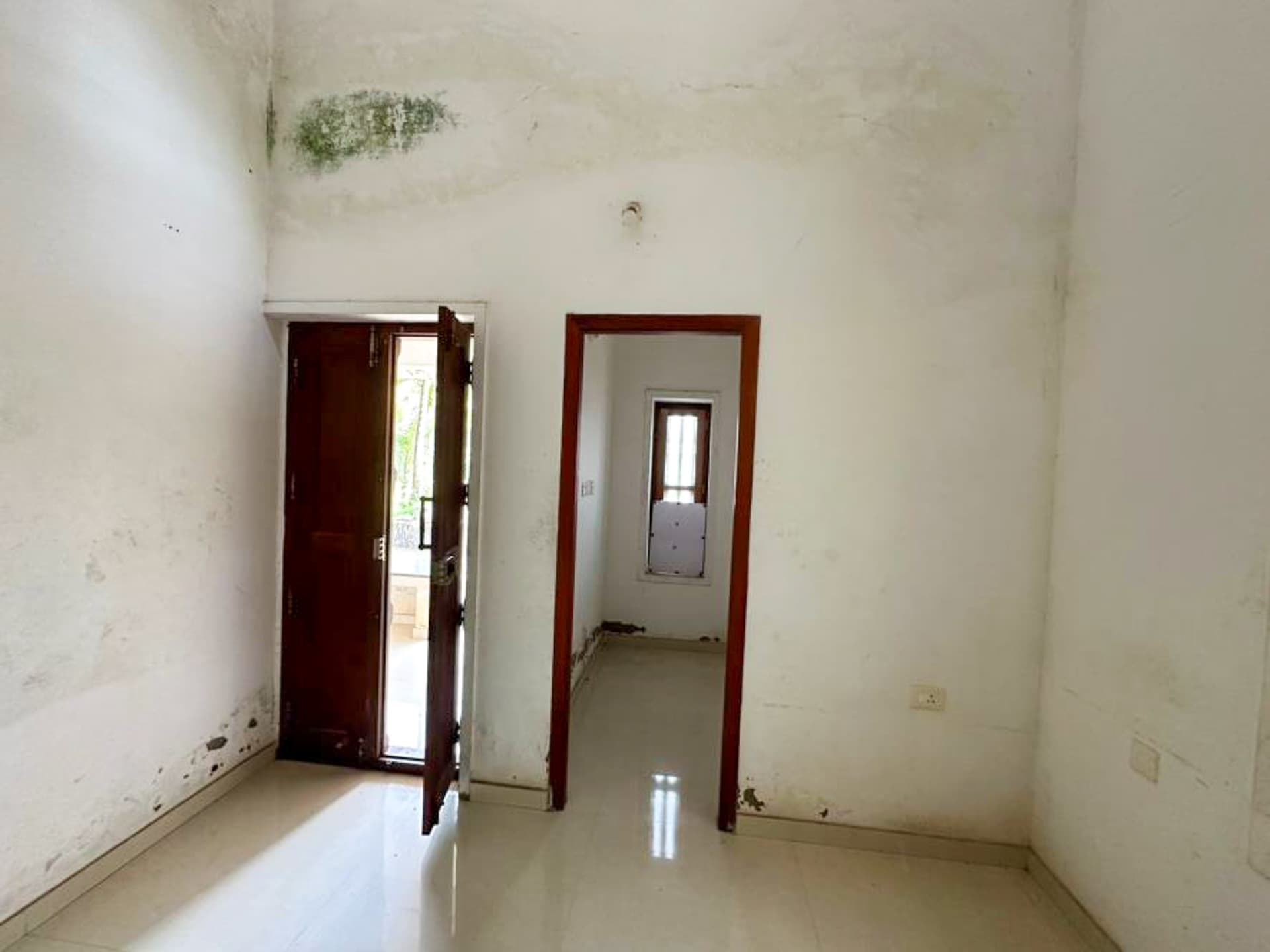 Property Photos 6