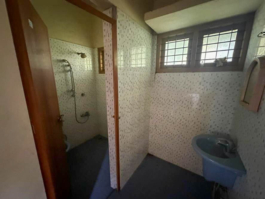 Property Photos 18