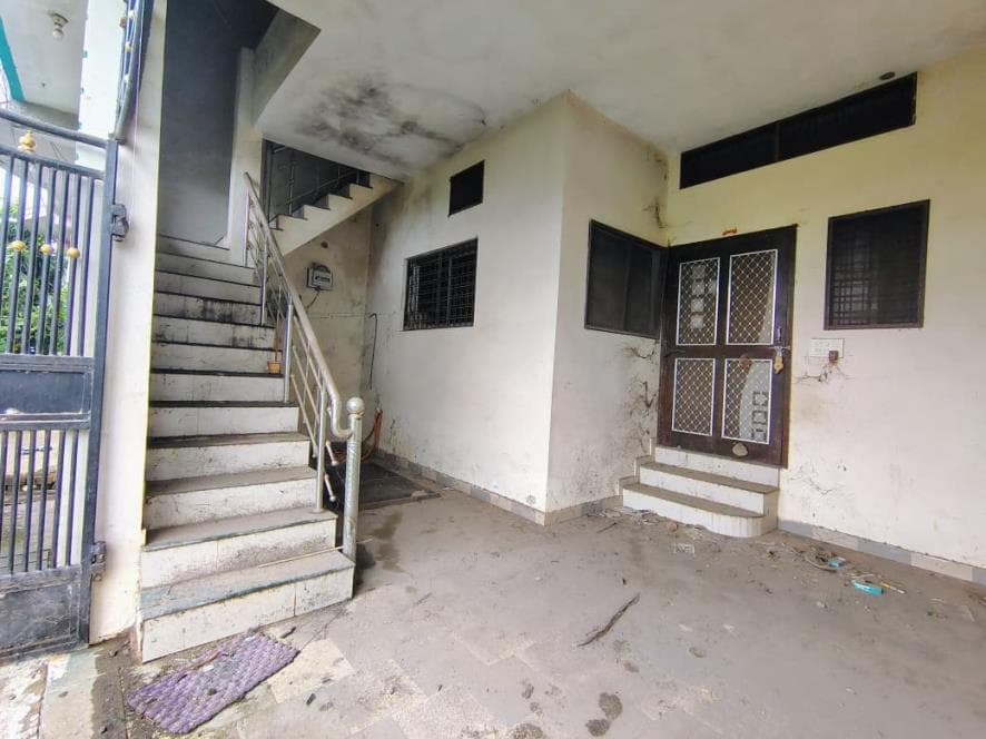 Property Photos 4