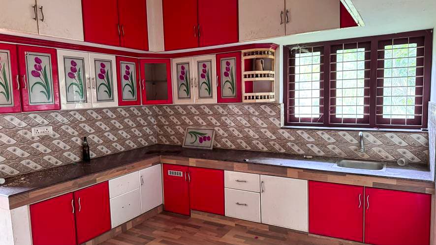 Property Photos 5