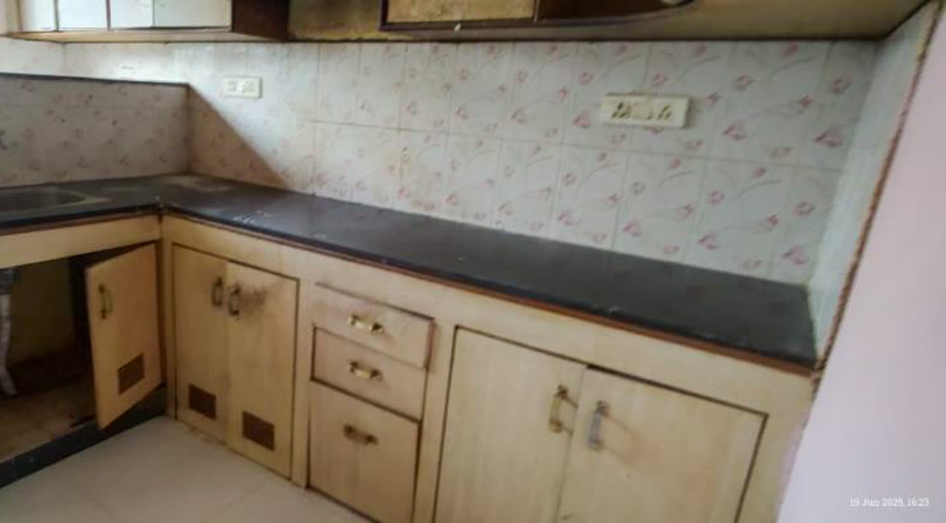 Property Photos 5