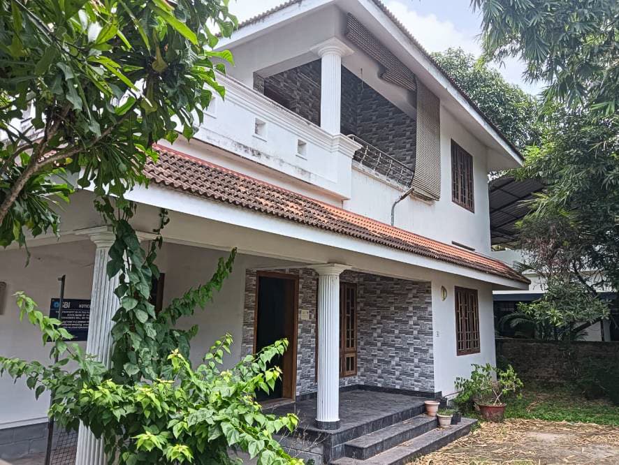 Property Photos 27