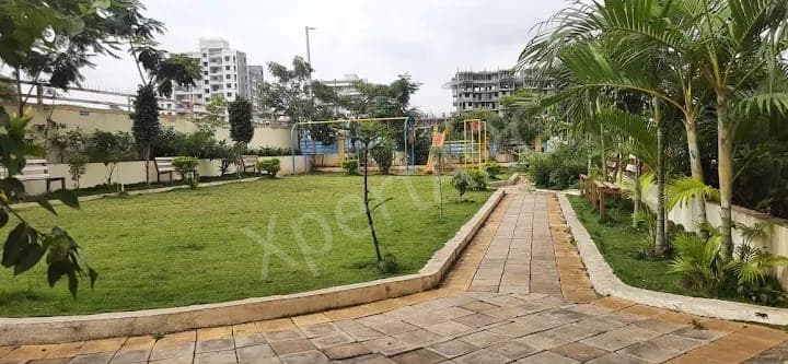 Property Photos 11