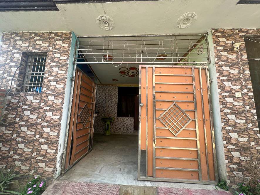 Property Photos 6