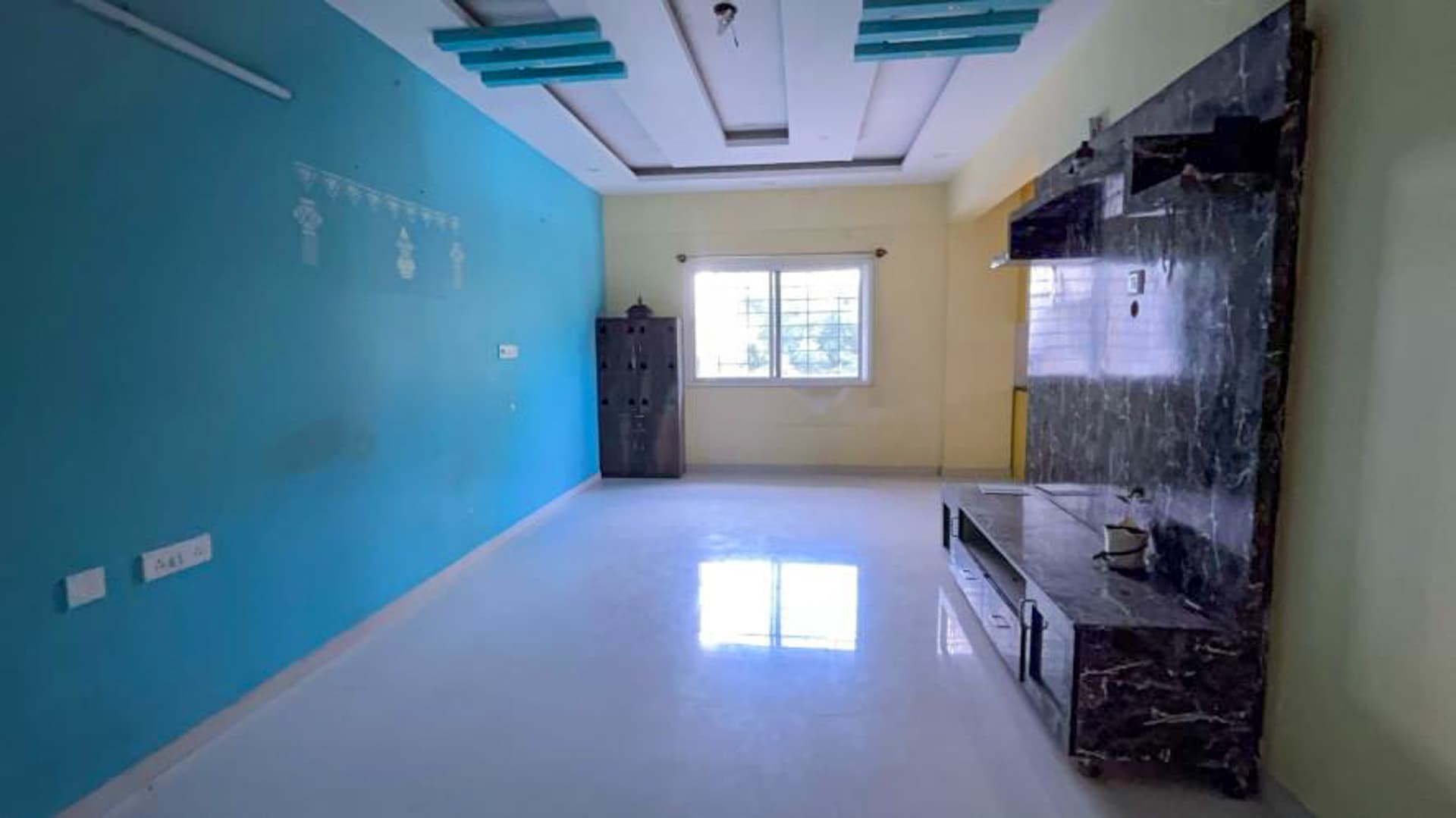 Property Photos 23