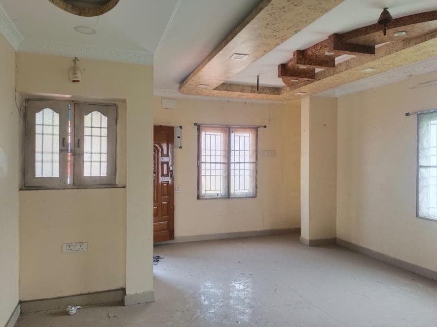 Property Photos 18