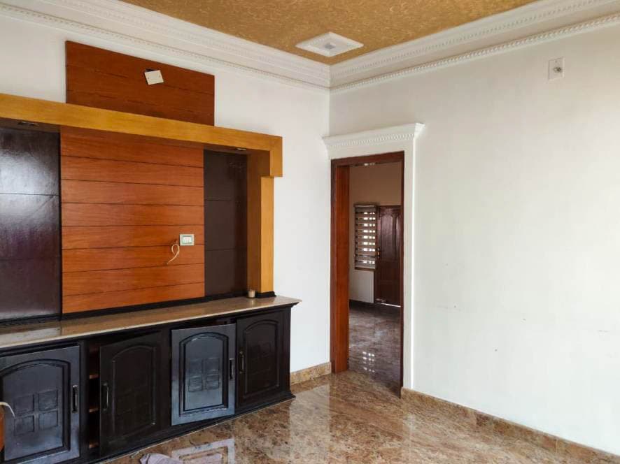 Property Photos 7