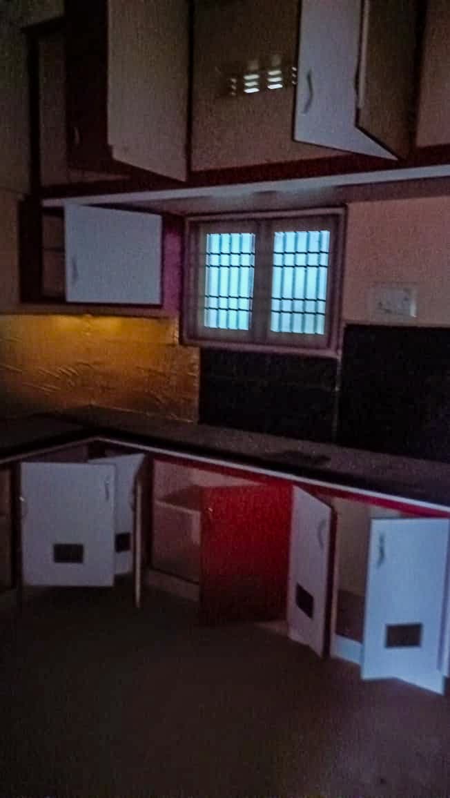 Property Photos 7