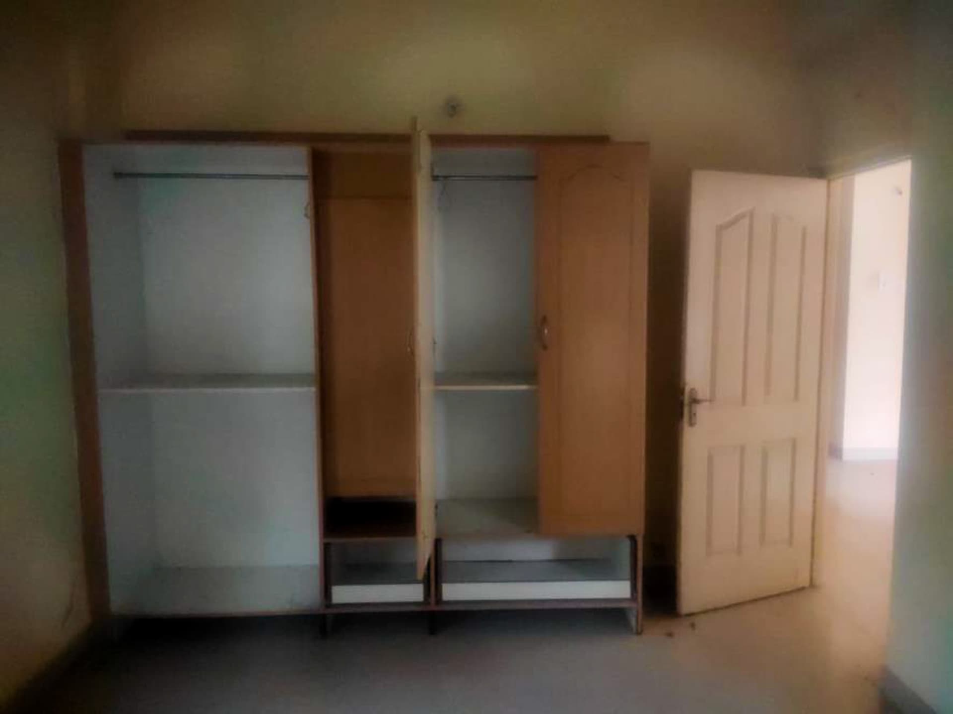 Property Photos 17