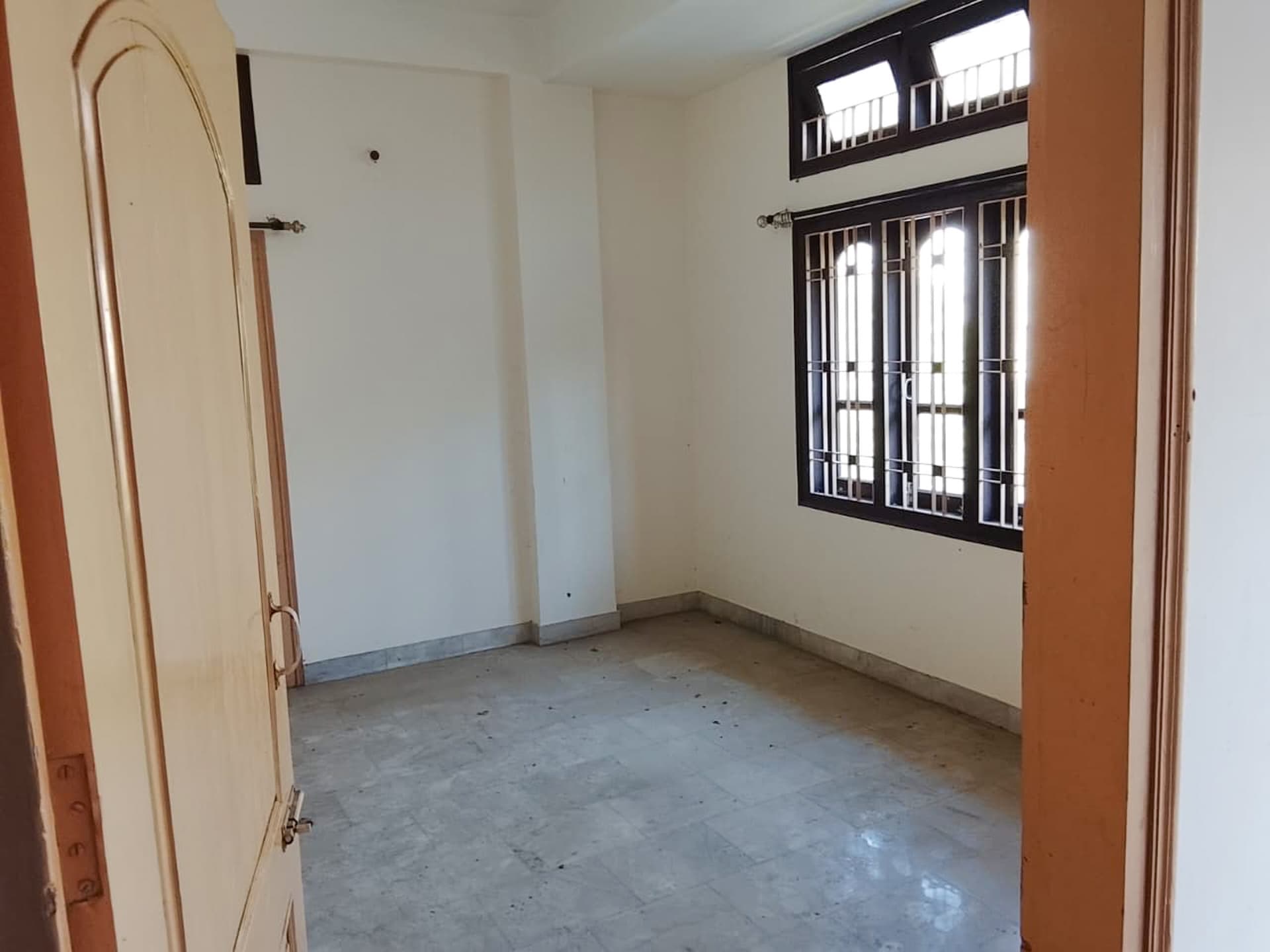 Property Photos 6