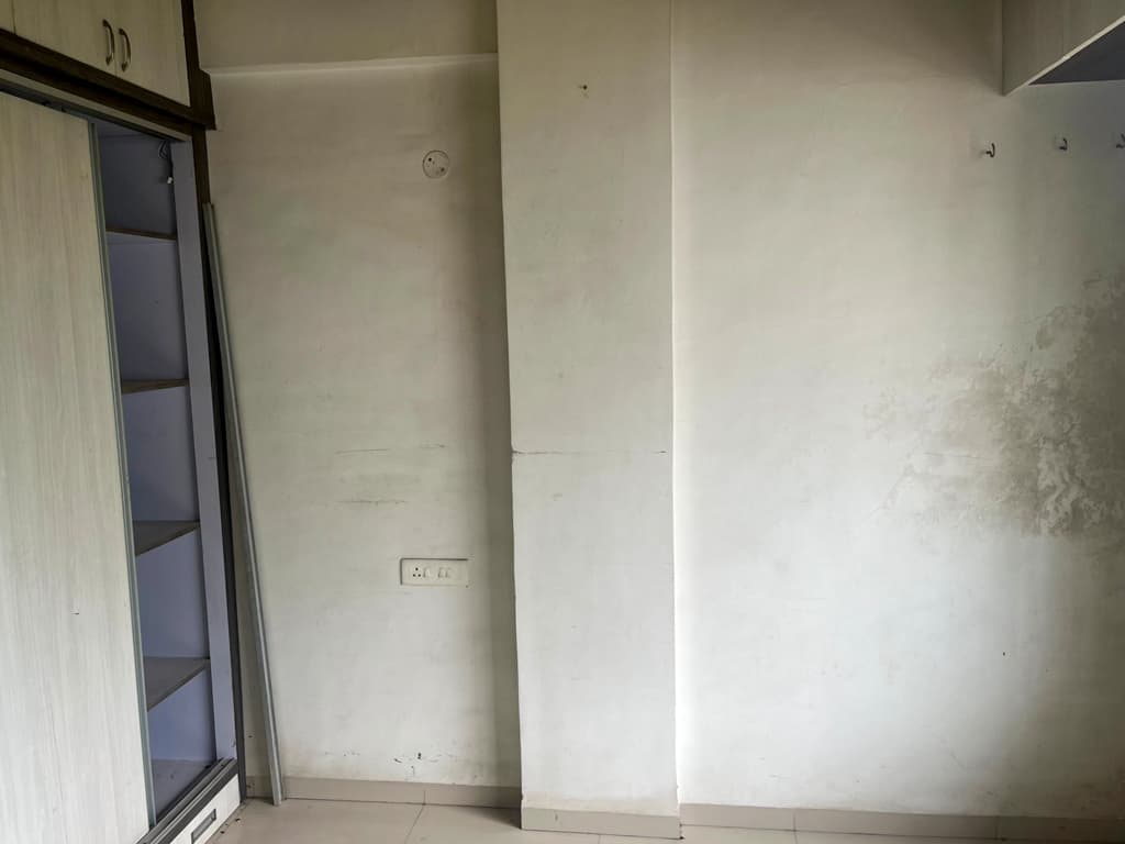 Property Photos 11