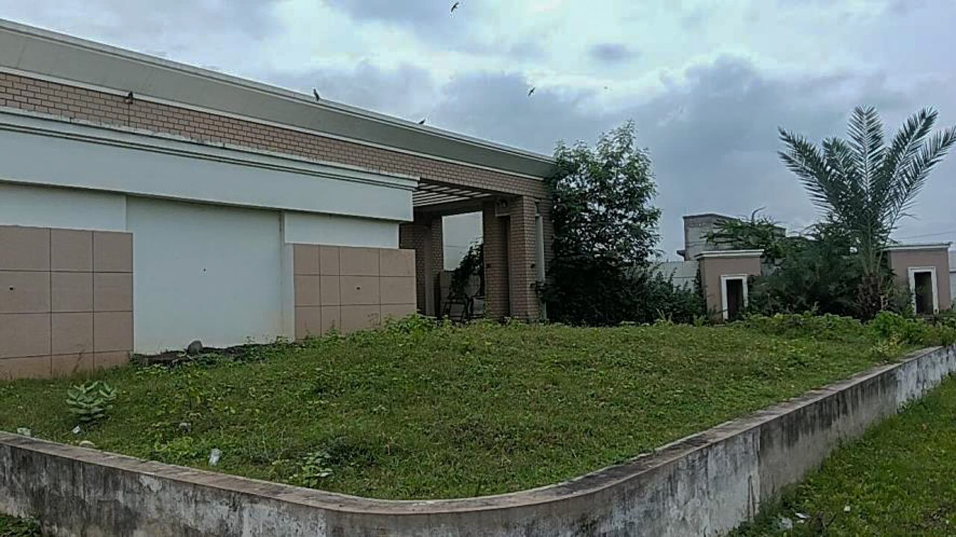 Property Photos 16