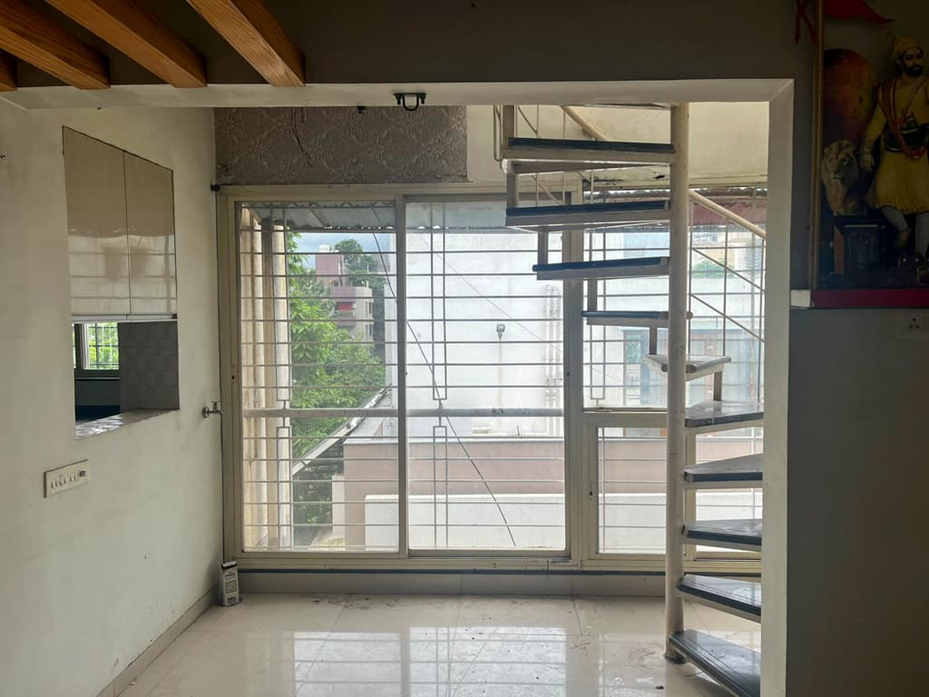 Property Photos 5