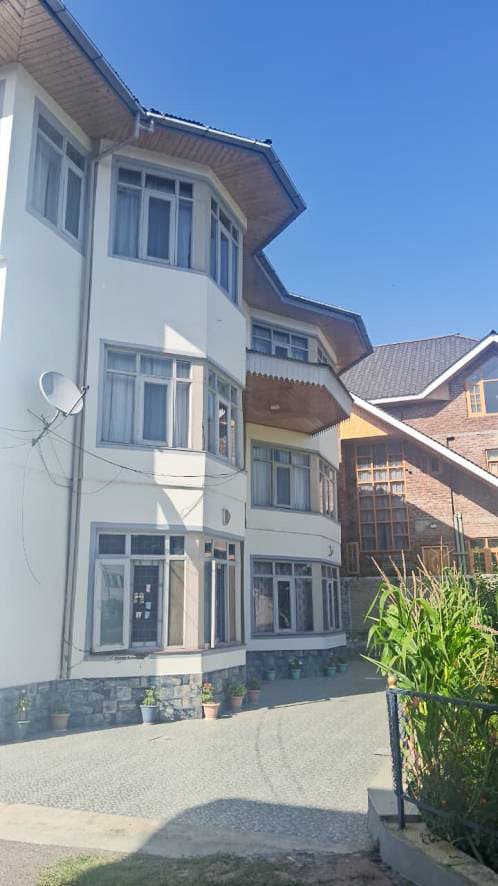Property Photos 4