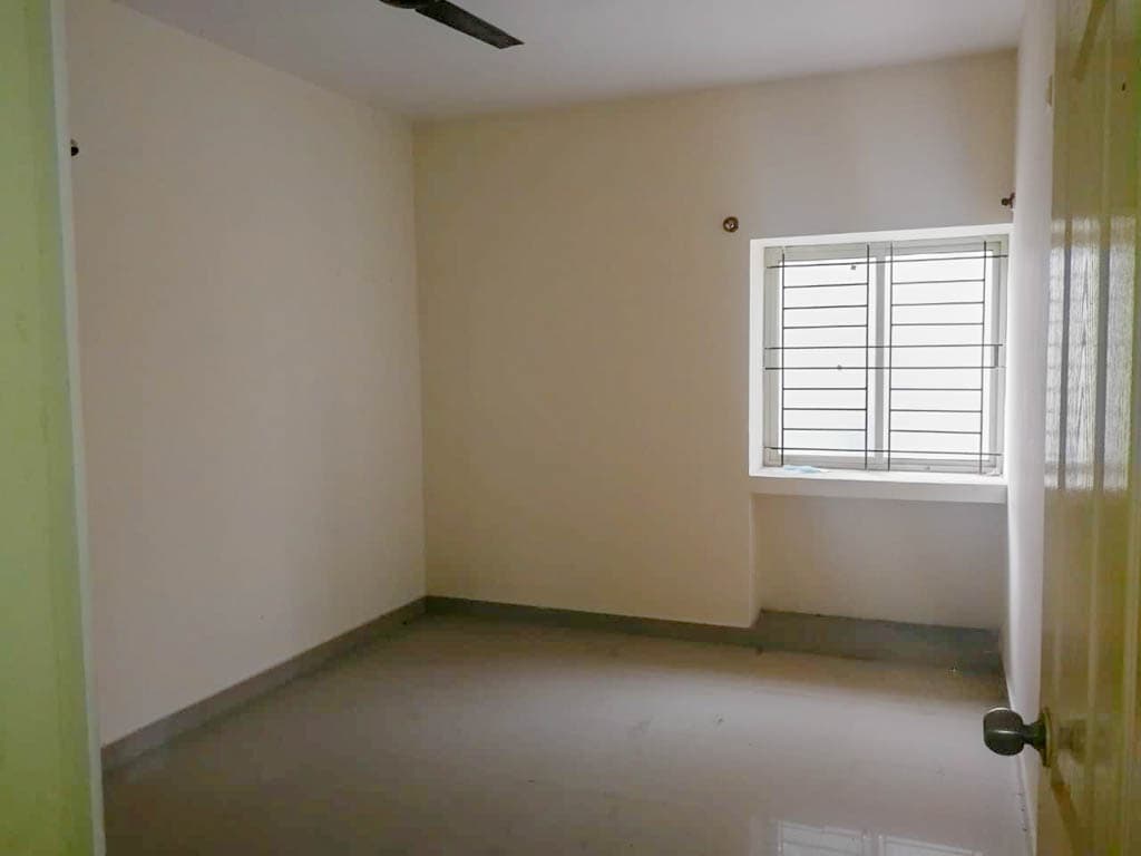 Property Photos 6
