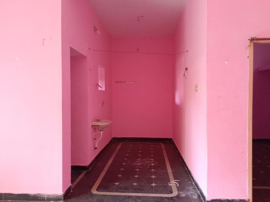 Property Photos 9