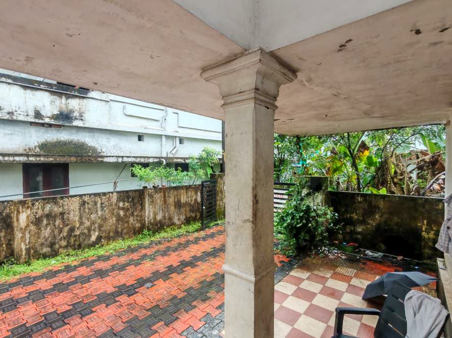 Property Photos 8