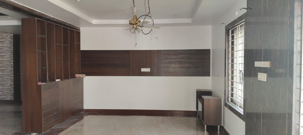 Property Photos 12
