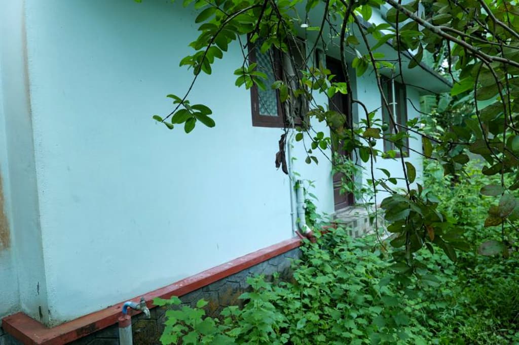 Property Photos 6