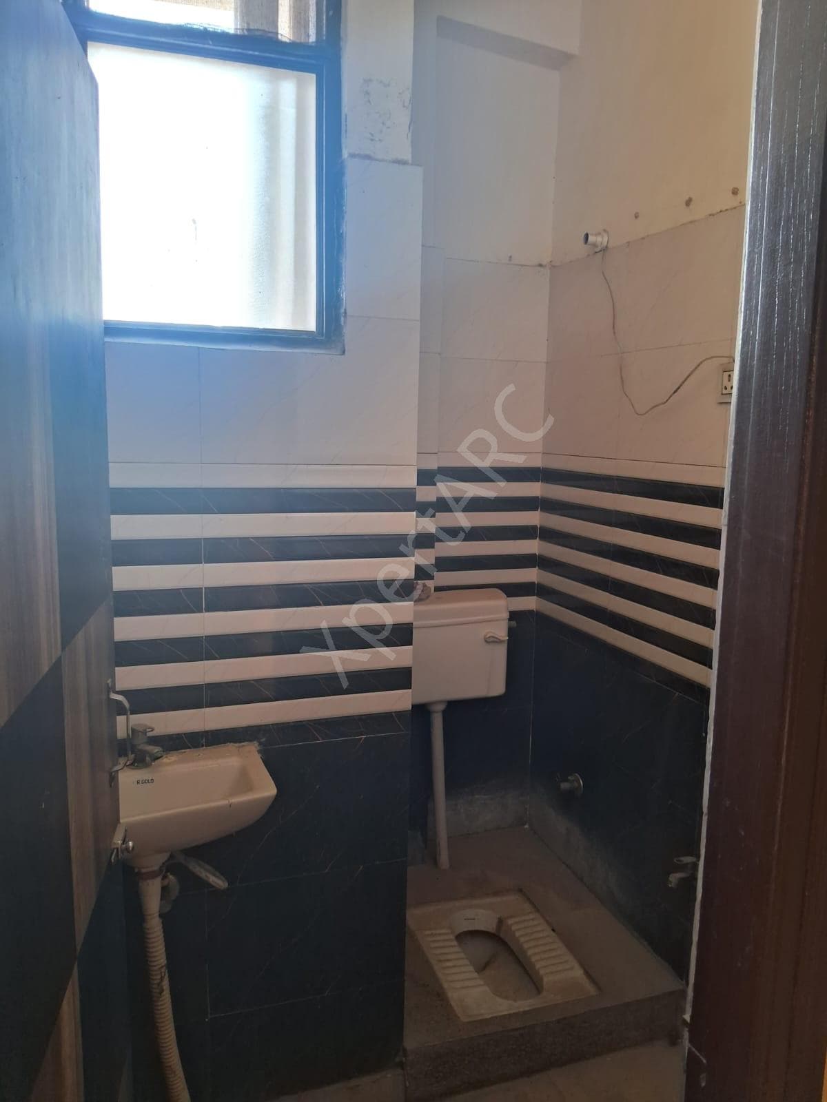 Property Photos 23