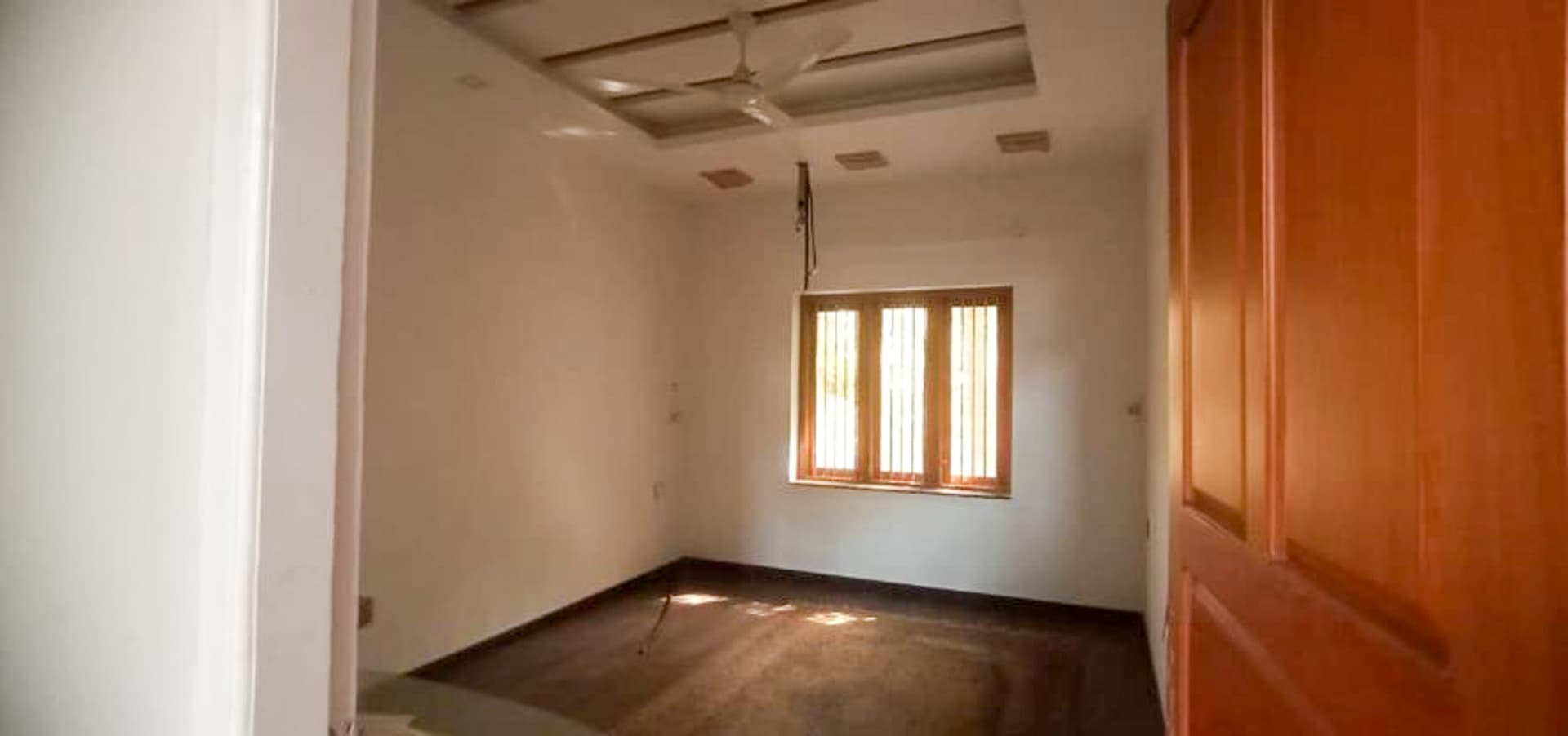Property Photos 28