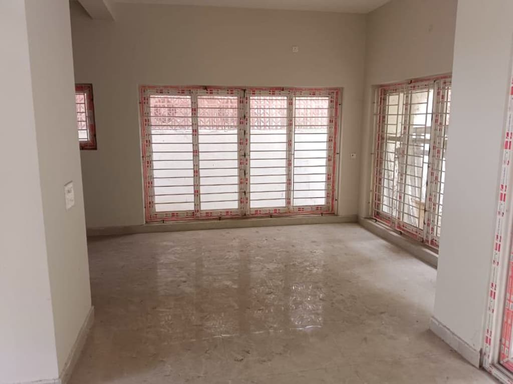Property Photos 11
