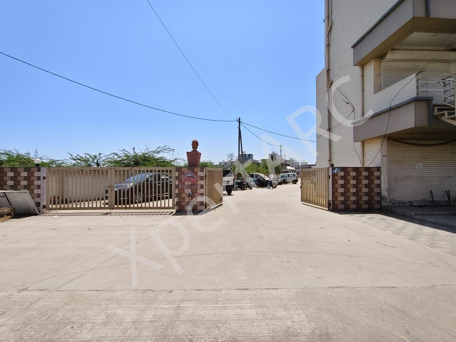 Property Photos 9
