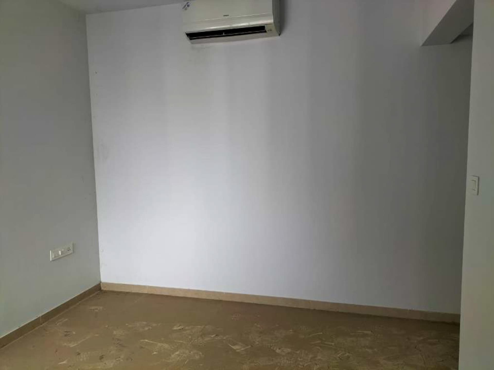 Property Photos 8