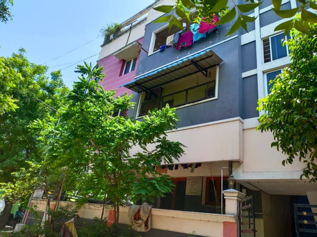 Property Photos 18
