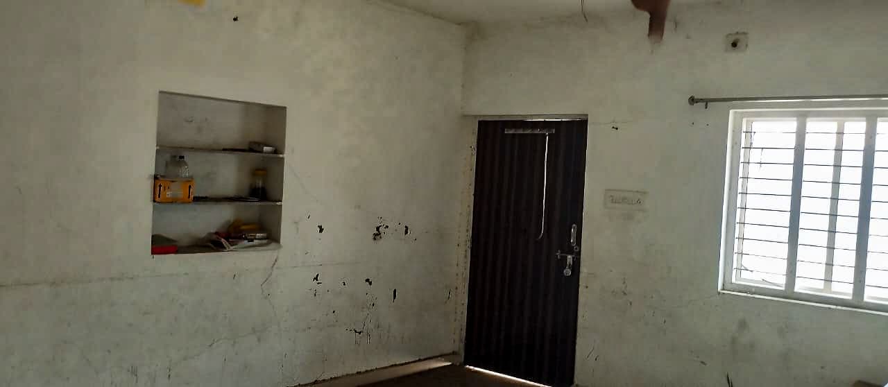 Property Photos 8