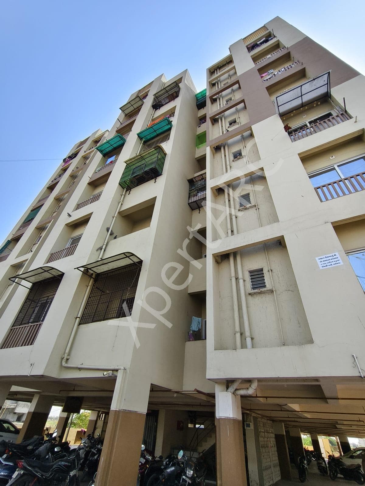 Property Photos 8