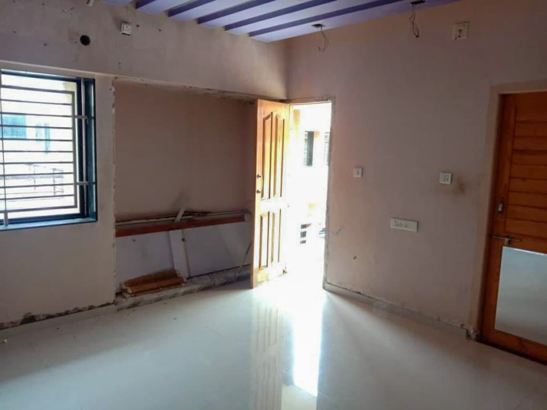 Property Photos 16